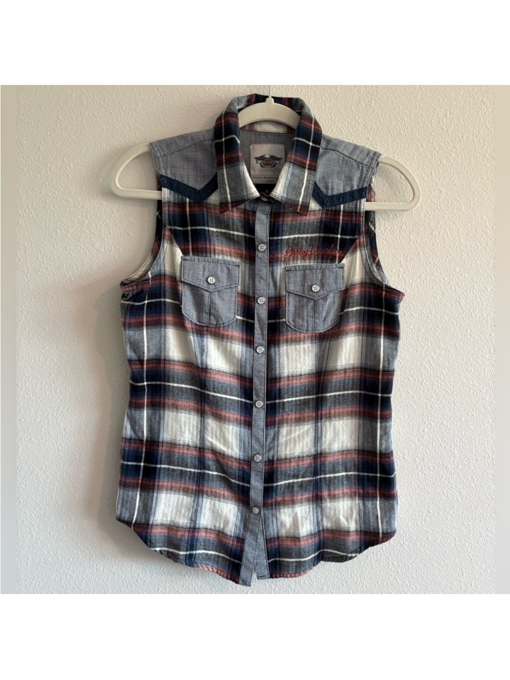 Harley Davidson Sleeveless Plaid Button-Front Shirt - Blue, Red & White